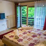 Gæstehus And Vive 3*