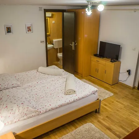 And Vive Μπλεντ