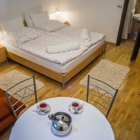 And Vive Πανσιόν Μπλεντ