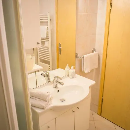 And Vive Guest house